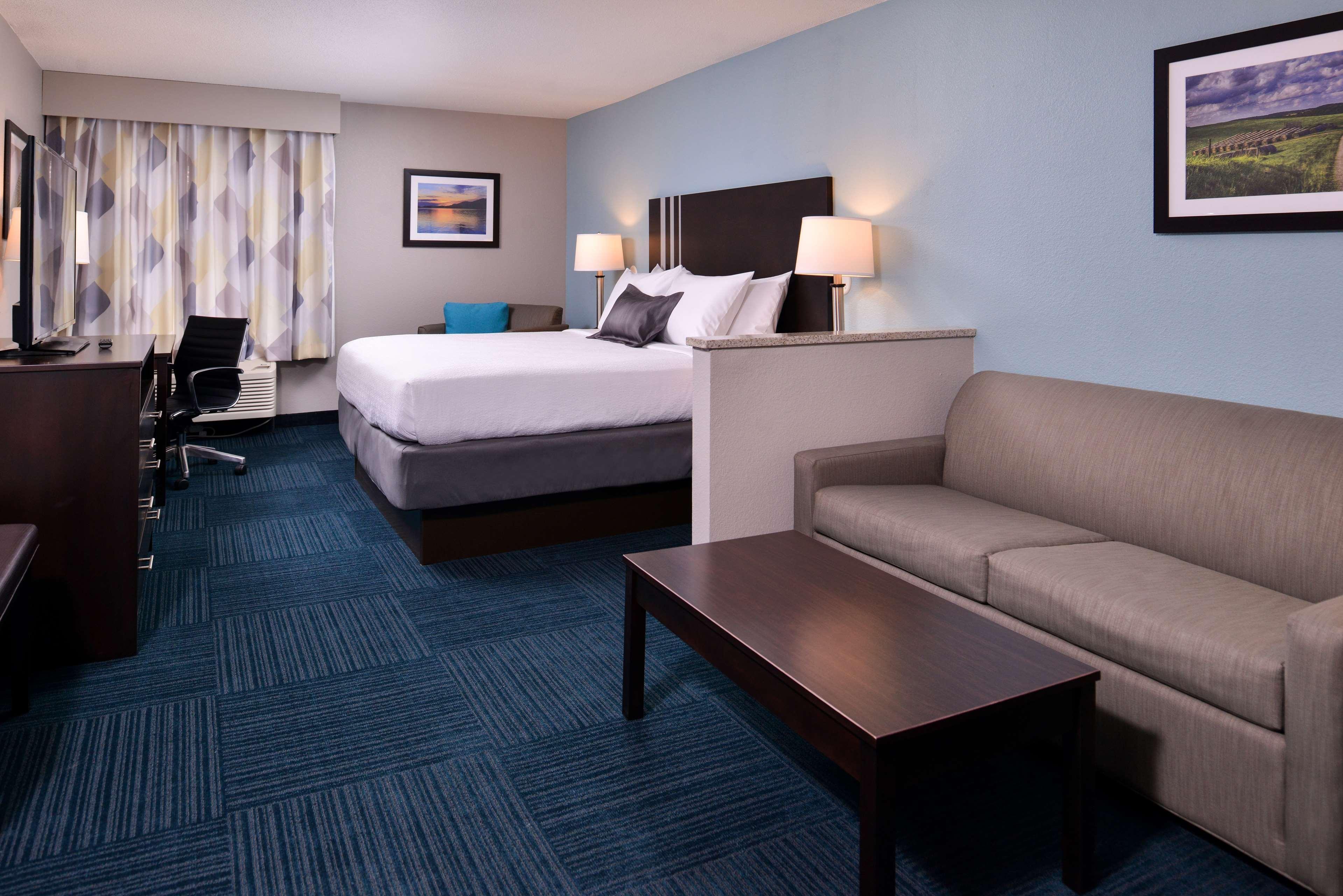 Best Western Hartford Hotel And Suites Exterior foto